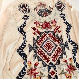 EUC JOHNNY WAS Cream Boho Aztec Embroidered Tunic